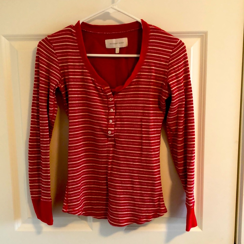 ❌// SOLD //Victoria’s Secret Festive Thermal Pajama Set